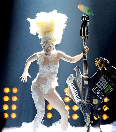 OrÁculo Da Cultura Great Live Acts Iii Lady Gaga Dance In The Dark