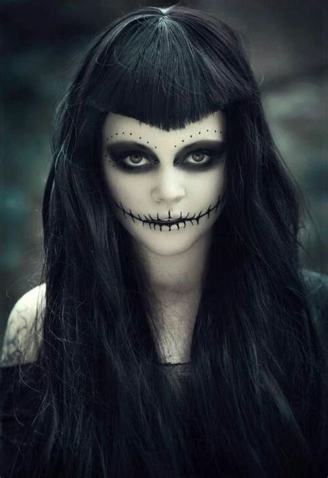 Original déguisement Halloween pour femme Face painting halloween Creepy halloween makeup