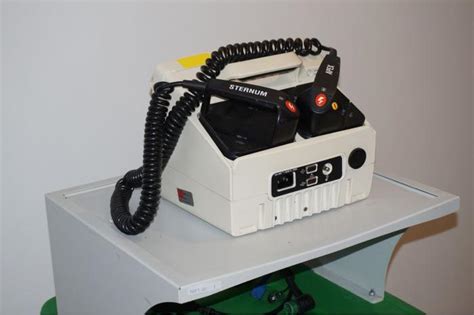 La descarga eléctrica ha sido el único tratamiento eficaz para la fibrilación ventricular durante varias décadas, para dar esa descarga eléctrica a nivel clínico se utiliza un desfibrilador. Desfibrilador MEDTRONIC Lifepak 20 Estado Reacondicionado ...