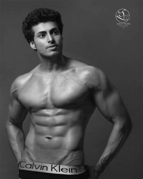Pose Body Muscle Vikas Rathi India Male Model Kasep Model