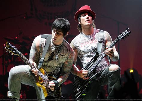 Synyster Gates Wallpapers Hd Wallpaper Cave
