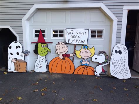 Its The Great Pumpkin Charlie Brown Halloween Halloween Yard Art