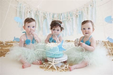 this is even cuter than the twins triplets photography cake smash triplets
