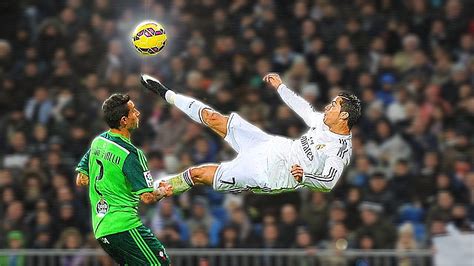 Soccer Bicycle Kick Wallpaper Football Is Slowly Flying In The Goal