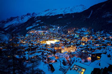 Mountain City Winter City Lights Wallpapers Hd Desktop And Mobile