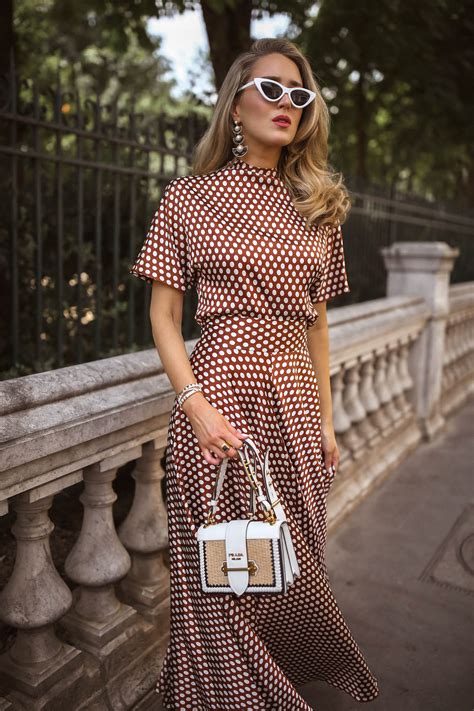 pretty woman vibes the brown polka dot set memorandum nyc fashion and lifestyle blog for the