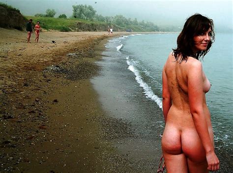 Wife Goes Nude At The Beach Around Strangers Jack Off
