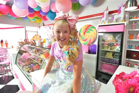 Jojo Siwa Drops Her ‘kid In A Candy Store Music Video Tigerbeat