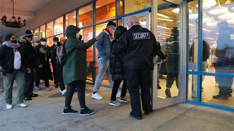 black friday shoppers stream to malls say bargains sometimes hard to find newsday