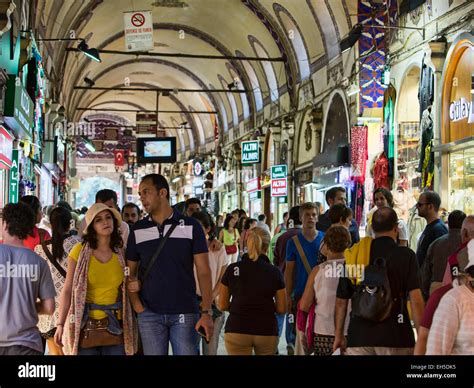 Istanbul Turkey Grand Bazaar Shoppers Walking Stock Photo Alamy
