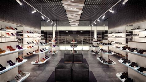 Baldizzare Shoe Store Design Ideas