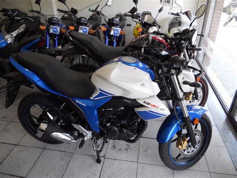 Check bs6 model mileage, colors, photos, user reviews, pros cons and full specifications. Suzuki Gixxer 150 Motolandia!!! - $ 156.000 en Mercado Libre