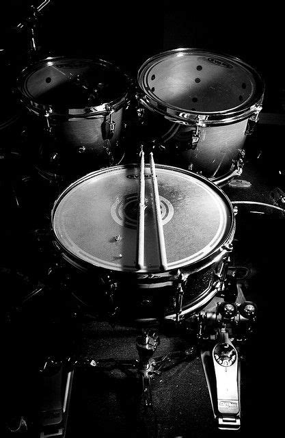 Pin By Ronny Steiner On Drums Drums Wallpaper Drums Drums Art