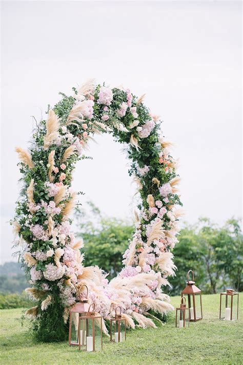 Circular Floral Arches Why Your Wedding Ceremony Needs This New Trend