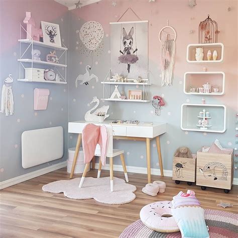 The Prettiest Pastel Desk Spaces 6 Stylish Study Areas Petit And Small