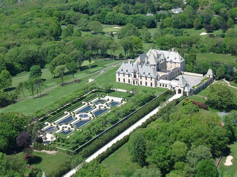 Extravagant Long Island Mansions That Are Worth A Visit