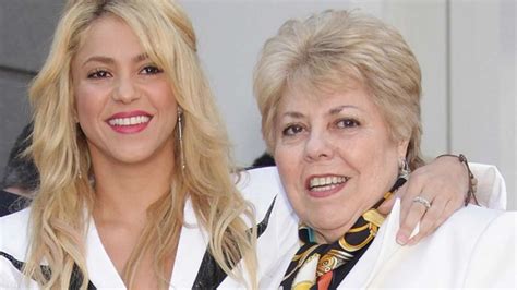 Se Metió La Suegra Mamá De Shakira Quiere Que Su Hija Vuelva Con
