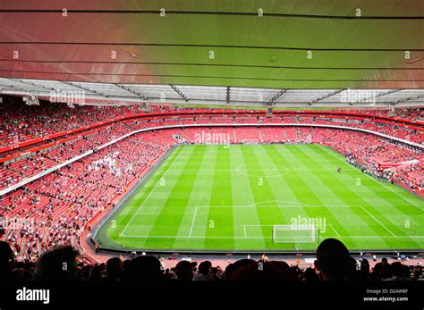 Arsenal Emirates Stadium Packed With Fans Stock Photo Alamy