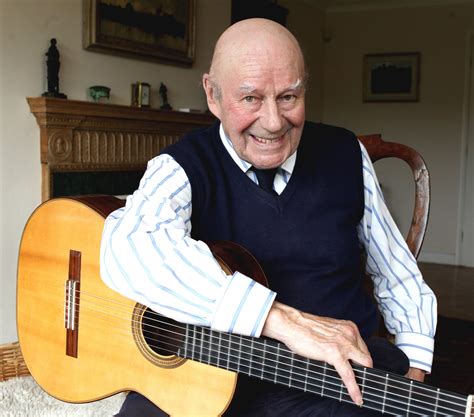 Julian Bream Classical Guitarist Of Profound Influence Dies At 87