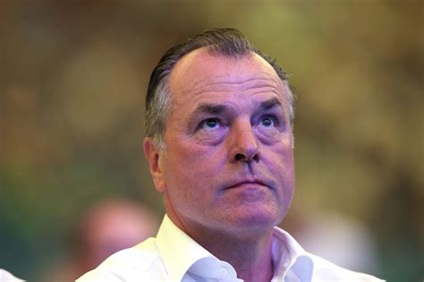 Clemens tönnies ist nicht mehr aufischtsratschef des fc schalke 04. Der Postillon: Als Wiedergutmachung: Tönnies schickt ...
