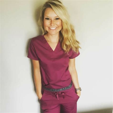 Fashmates Outfit Inspiration Nn Nursing Fashion Cute Medical Scrubs