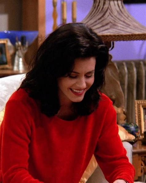 pin by mary reyna on f r i e n d s monica geller friends tv friends moments