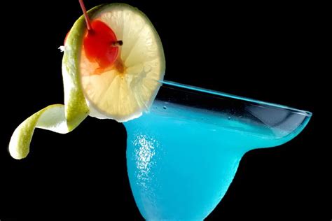 Cocktail Blue Moon ¿cómo Hacer Recetas E Ingredientes Origen