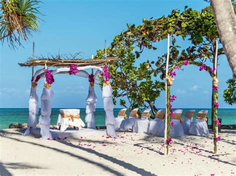 Diamonds Mapenzi Beach Zanzibar All Inclusive Resort In Tanzania