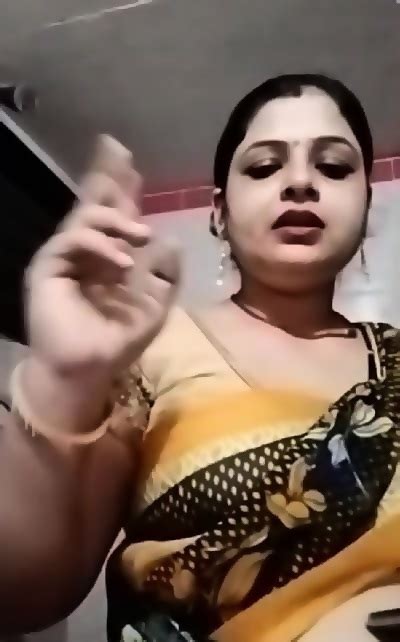 Desi Housewife Make Sexy Live Nude Show Eporner