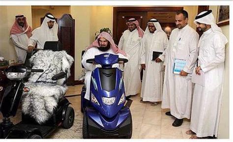 هام لمتصفحي موقع بانيت نلفت انتباهكم انه يمكنكم التواصل عن طريق موقع بانيت من خلال زاوية مقهى بانيت عبدالرحمن السديس يقود عربة كهربائية لذوي الاحتياجات الخاصة ...