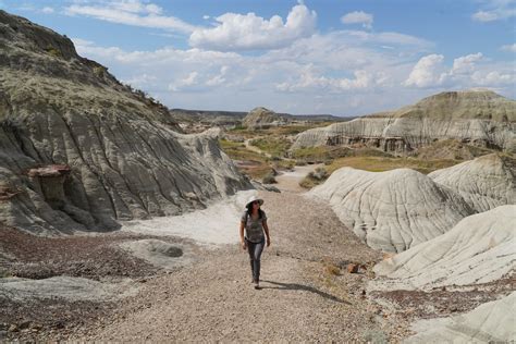 16 Things To Do In Dinosaur Provincial Park Blog Voyage