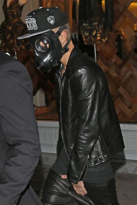 Justin Bieber Pictured Wearing A Gas Mask Whilst Out