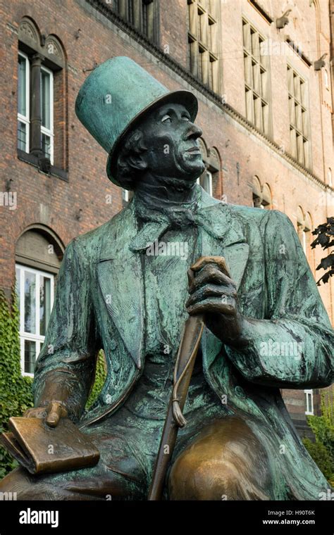 Hans Christian Andersen Sculpture Hi Res Stock Photography And Images
