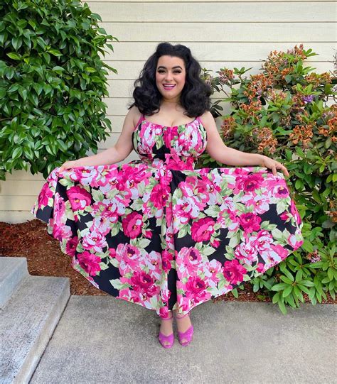 Pinup And Curvy Girl Style With A Retro Mod Twist Pinup Couture Dresses Retro Swing Dresses