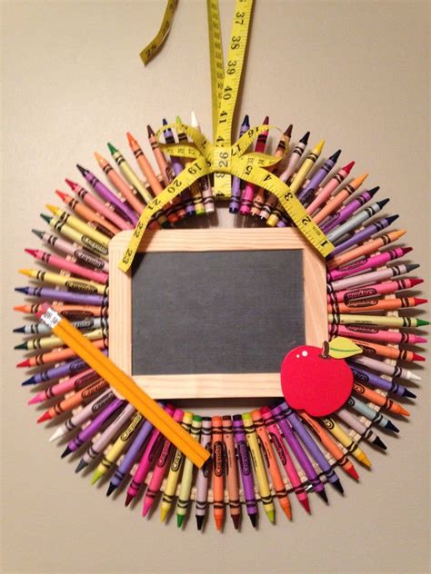 Crayon Wreath Back To School T Teacher T Classroom Etsy School