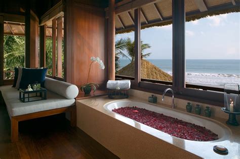 Bathtub Bathroom Bali Beach House Island House Luxury Hotel