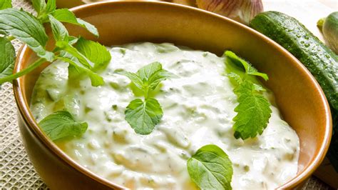 Cucumber Yogurt Sauce Superfoodsrx Change Your Life With Superfoods