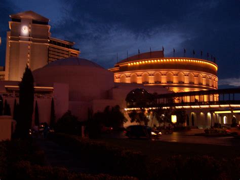 Hotelul Caesars Palace Colosseum Ul Unde E Show Ul Lui Ce Flickr