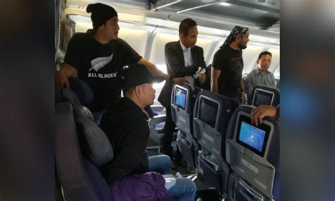 Prosiding di mahkamah juvana adalah jauh lebih formal daripada di mahkamah jenayah. Mahkamah tolak ikat jamin Jamal Jamban , hantarnya ke ...