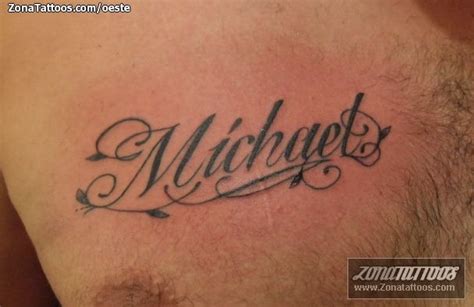 Tatuaje De Nombres Letras Pecho
