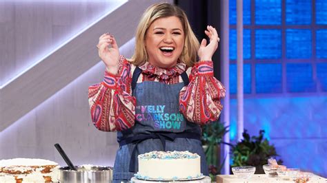 Watch The Kelly Clarkson Show Official Website Highlight Frosting Cakes Goes Terribly Wrong