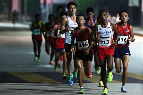 Kuala lumpur 29th sea games 2017 marathon final. SEA Games Malaysia: Agus Prayogo wins men's marathon ...