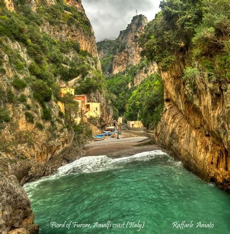 Spettacolari sono i suoi vitigni a terrazze da cui si ricavano alcuni tra i più pregiati vini della costa d'amalfi. Fiord of Furore,Amalfi coast (Italy) | Il fiordo di Furore ...