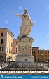 Estatua Del Gran Duque Fernando III Imagen de archivo - Imagen de ...