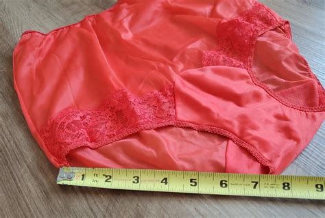 Vintage Vanity Fair Panties Tricot Red Salmon With Lace Sz 5 Granny Nylon Ebay
