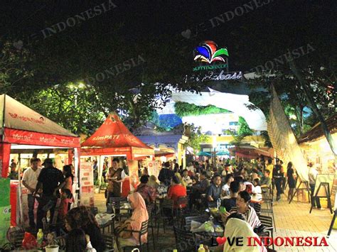 Festival Kuliner Bekasi Berpesta Kuliner Khas Jawa Bernuansa Lesehan