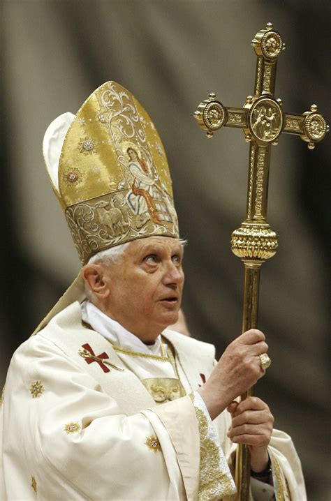 Look for ornate attire during pope's US visit | News, Sports, Jobs - Lawrence Journal-World ...