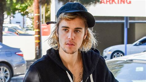 Hailey and justin bieber were recently spotted soaking up the sun in turks and caicos. Justin Bieber Does Indeed Have a Face Tattoo | Vanity Fair