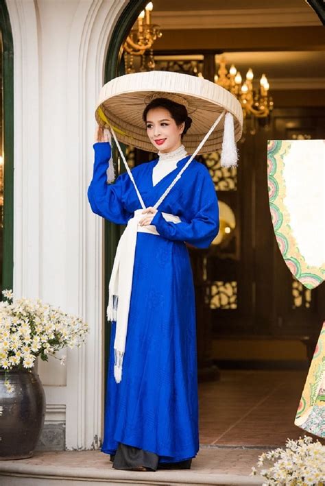 Vietnamese Traditional Outfits You Should Know For Exploring Vietnam