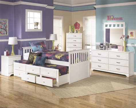 A child's bedroom is where imaginations run wild and dreams come alive. Youth Bedroom Sets & Bunks - Furniture Decor Showroom